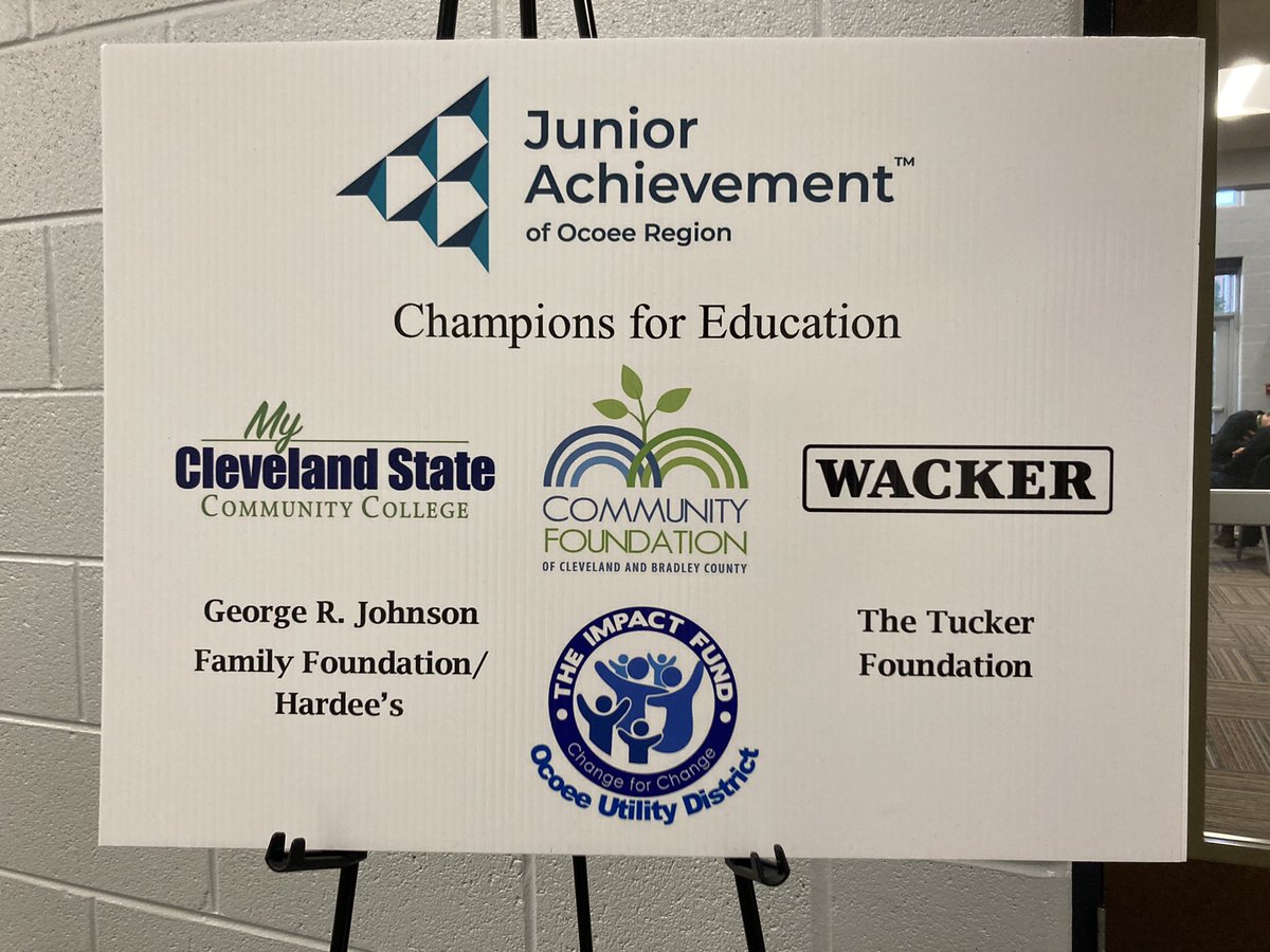 LFMS_Library's tweet image. 8th Grade Reality Check in the Library today! ❤️