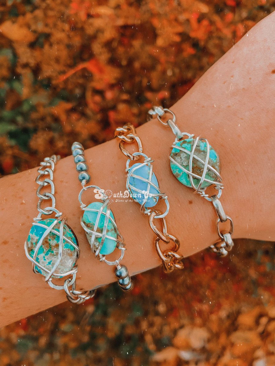 Simple everyday stackers❤️‍🔥
Shop update November 5th @ 9pm EST