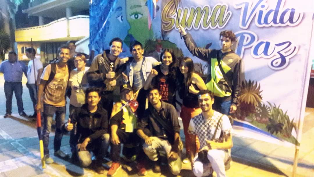 dhavid18's tweet photo. Líderes ambientales y sociales, niños, jóvenes, adultos y viejos le dijimos No  al fracking y Si a la vida y al agua hace 4 años y hoy volvemos a celebrar 
Consultas populares Si, minería paramos No
#FusagasugáLibredeFracking
#EscazuparaFusagasugá
@susanamuhamad
@ColombiaNoFrack https://t.co/KY3XZklaPh