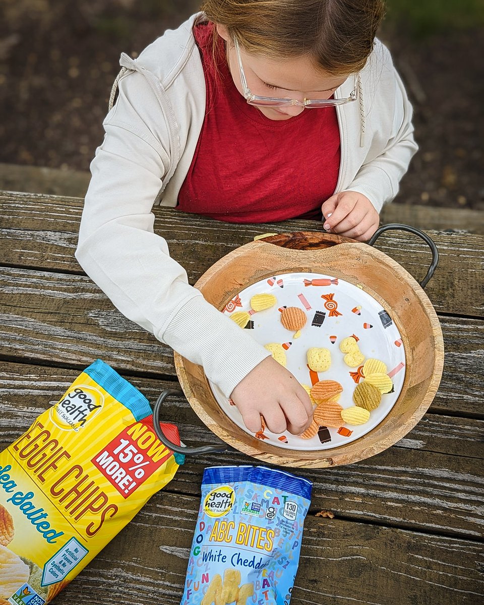 GHSnacks's tweet photo. Our snacks are kid requested and mom approved. That's a recipe for success!

#veggiechips #abc #snacktime #yummy #momlife https://t.co/EuiOpvdc3M