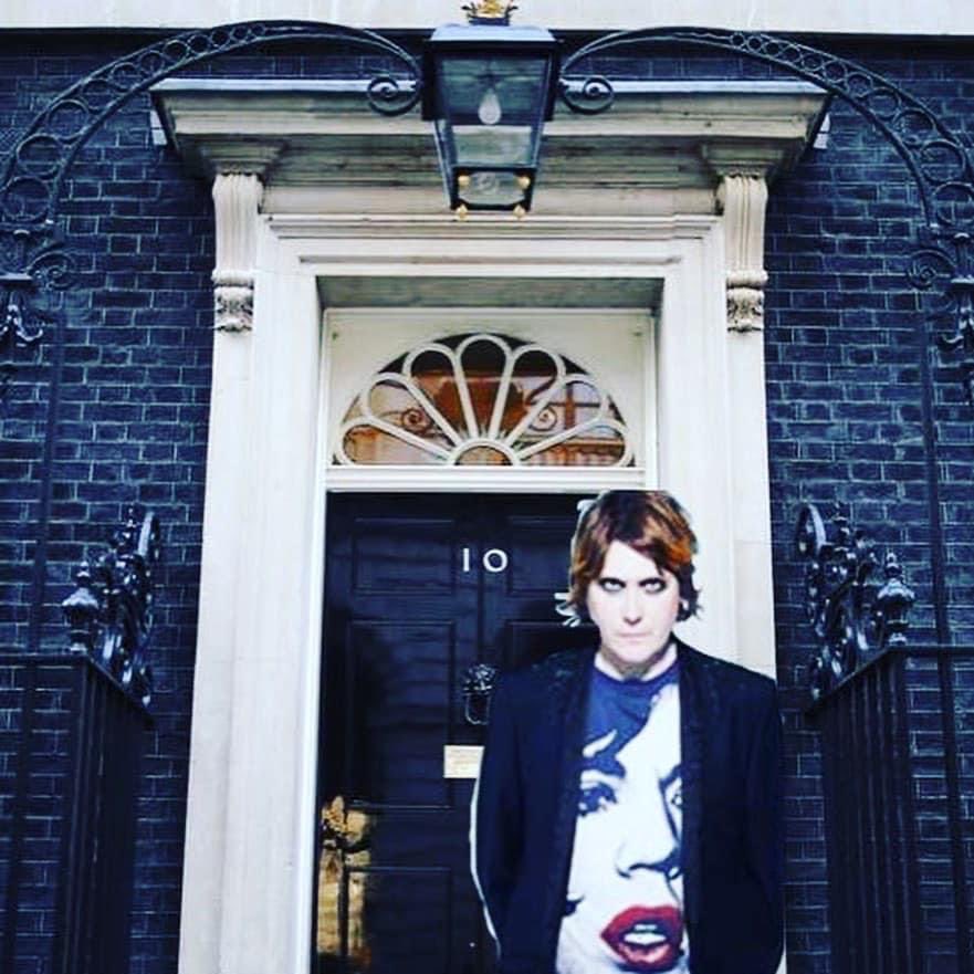 Lots of photos doing the rounds of celebs outside Number 10 which reminded me of this which I knocked up on Dec 2019

#wire #manics https://t.co/yccH9E78IW