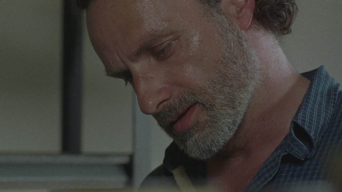 dailygrimesrick's tweet photo. season 7, episode 4. https://t.co/Brnd5z3C4i