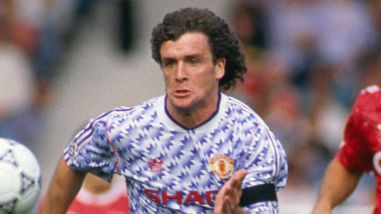 Happy Birthday today to former Forward Welshman Mark Hughes                