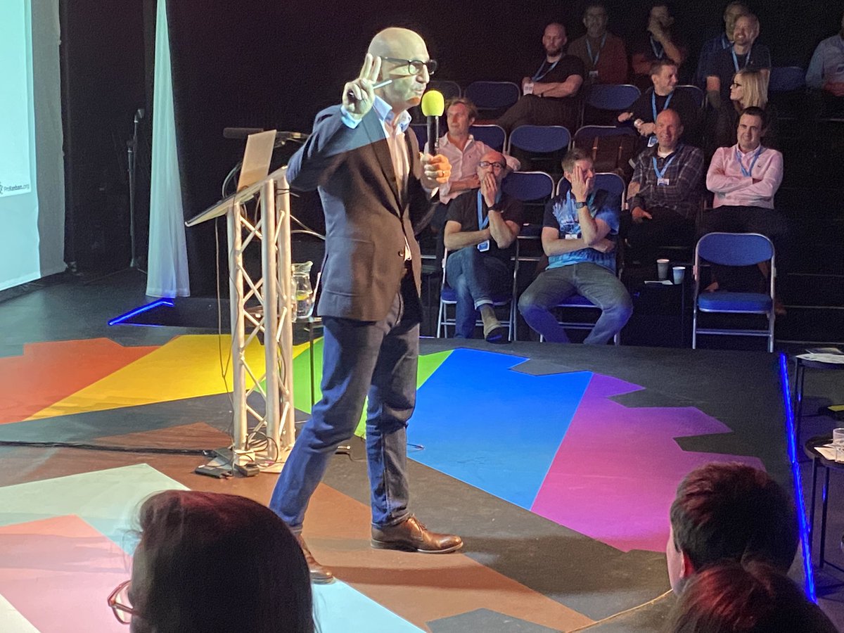 StuartPerryUK's tweet photo. Next up, with last presentation before the final panel is the mighty @danvacanti - or possibly Stanley Tucci? - with ‘Lies, Damned Lies and Teens Who Smoke’ #LABTN22 #LABTN https://t.co/6S5305Pjm0