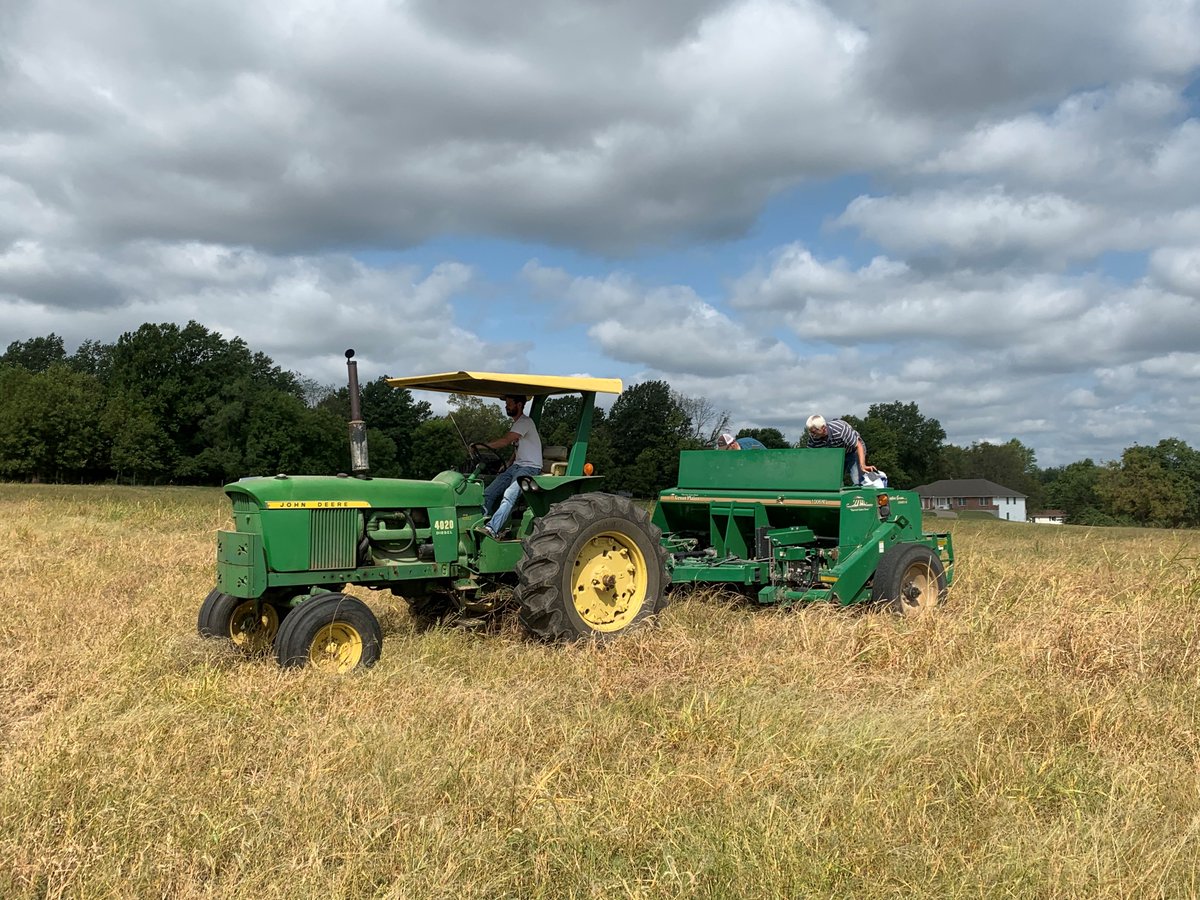 MUExtAgEnviron's tweet photo. Specialist spotlight! 🌟 Have you met Travis Harper? Travis is a field specialist in agronomy based in Henry County. @HCAgExtension (1/3) https://t.co/qDCu5Op1cj