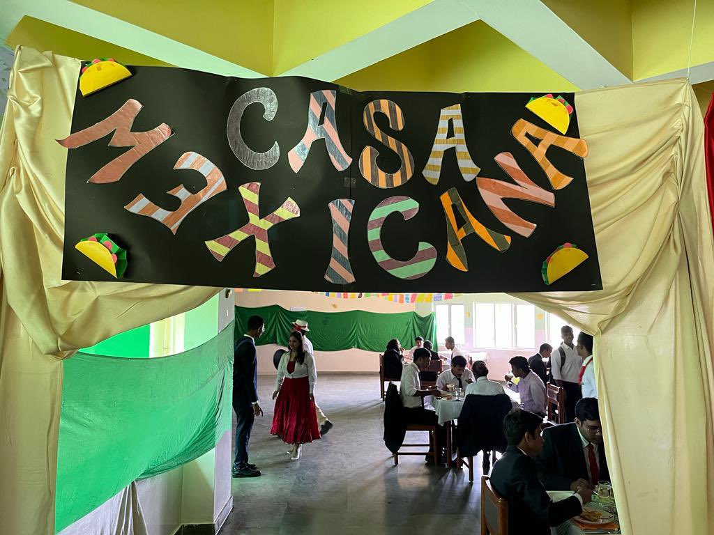 Ihm_Trivandrum's tweet photo. (1/5)Ushering in a festive mood to the restaurant with a Mexican Theme decor, E Batch of BSc Third year conducted a theme lunch with commendable student planning and participation - 'Casa Mexicana'
#themelunch https://t.co/mniSjueEeh