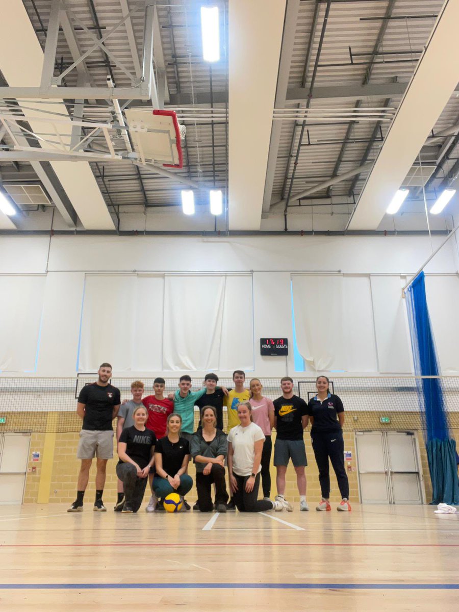 A huge thank you to Veronica at Scottish Volleyball for coming out to deliver a CPD for our PE staff. An excellent session with informative ways of delivering 🏐 in our BGE and senior phase. Thanks to the seniors who came along and helped out too! @scottishvb @WestCalderHigh
