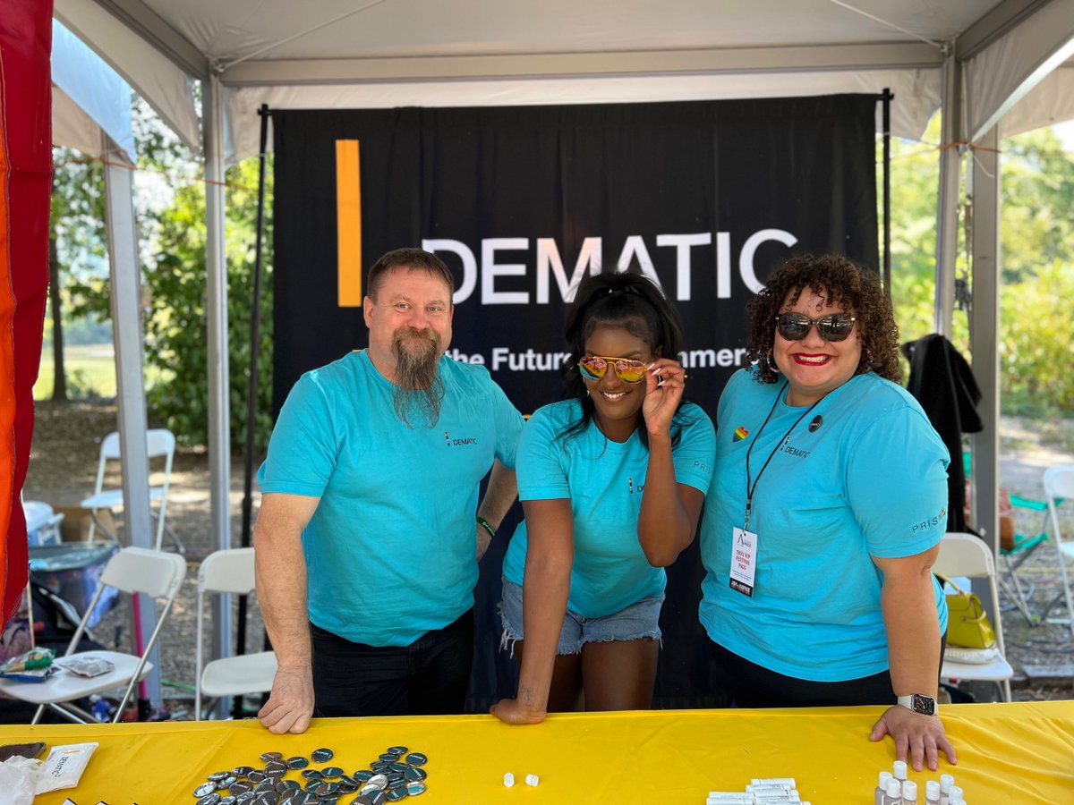 DematicAmericas's tweet photo. Last week, @DematicGlobal took part in @atlantapride, rounding out our three-city effort led by our Employee Resource Group, PRISM. Approximately 100 employees volunteered across all three festivals to help foster diversity and inclusion. #LifeatDematic #Pride https://t.co/iGLy618kAE