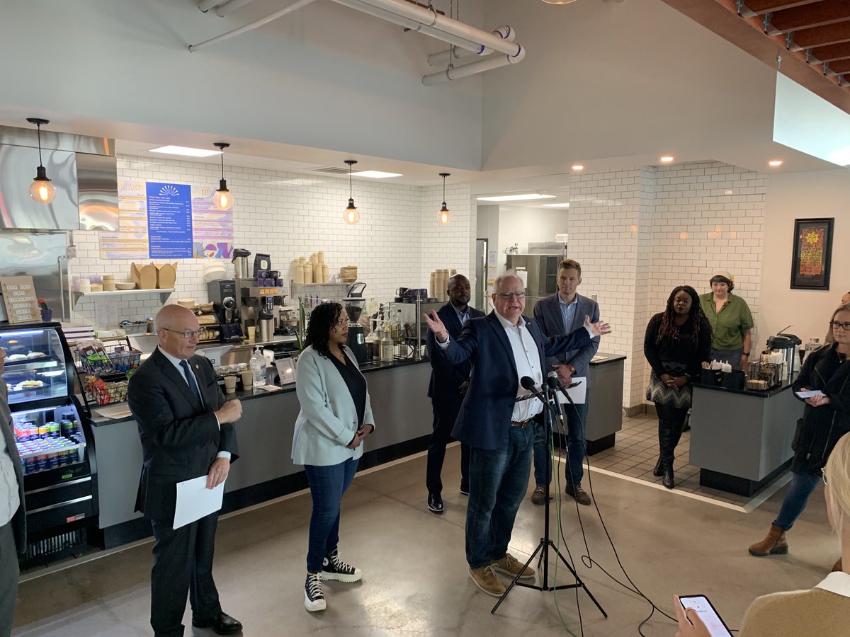 Devin Henry tweet media