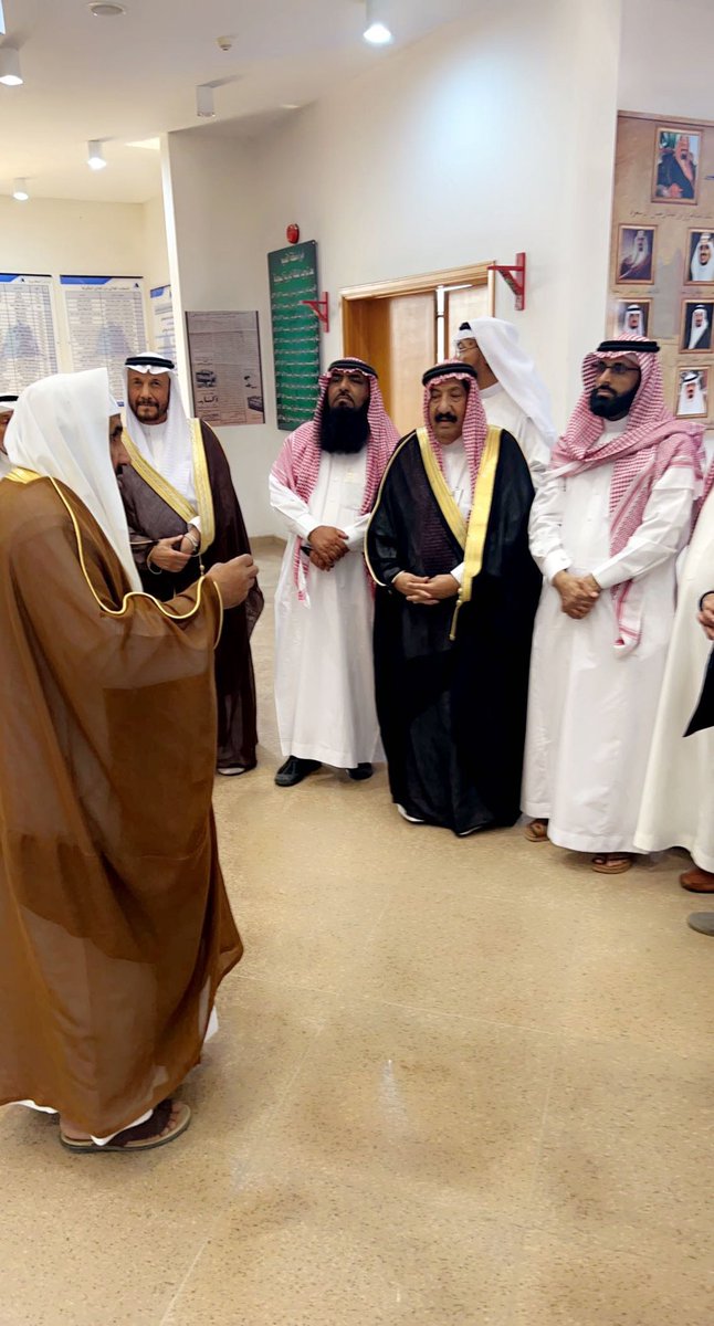 tamimi3035's tweet photo. قام مجلس حي بئر عثمان بن عفان رضي الله عنه بالمدينة المنورة بزيارة لجنة أهالي البكيرية @Ah_Buk82 وكان في استقبالهم نائب رئيس اللجنة د:عبدالله المحسن وامين اللجنة د:عبدالعزيز النملة وعضوي اللجنة أ:مسلم المزيني وأ:ابراهيم الخزيم 
@senateagh 
@EmarahAlQassim #البكيرية https://t.co/GsZ8pfem2O