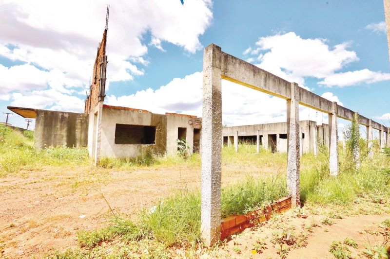 sboficial's tweet photo. 🚨 Relatório aponta que R$8,5 MILHÕES do orçamento secreto foram destinados a construções de 50 escolas e creches inexistentes no Maranhão. #Eleiçoes2022 https://t.co/vbPZrYXaV6
