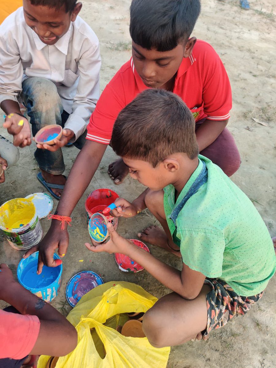 PRAYOG_India's tweet photo. Diyas made by Children today at the Library. Learning &amp; expression happens in many ways.
#Light of #Knowledge
#libraries #education https://t.co/WaHkSyoCxX