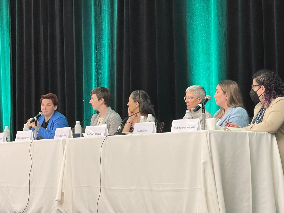 RFranklund's tweet photo. So proud to be invited to 2022 ACOG State Legislative Roundtable #StateLegWork #ObGynAction #ACOGvotes https://t.co/nvOZDBHT3z