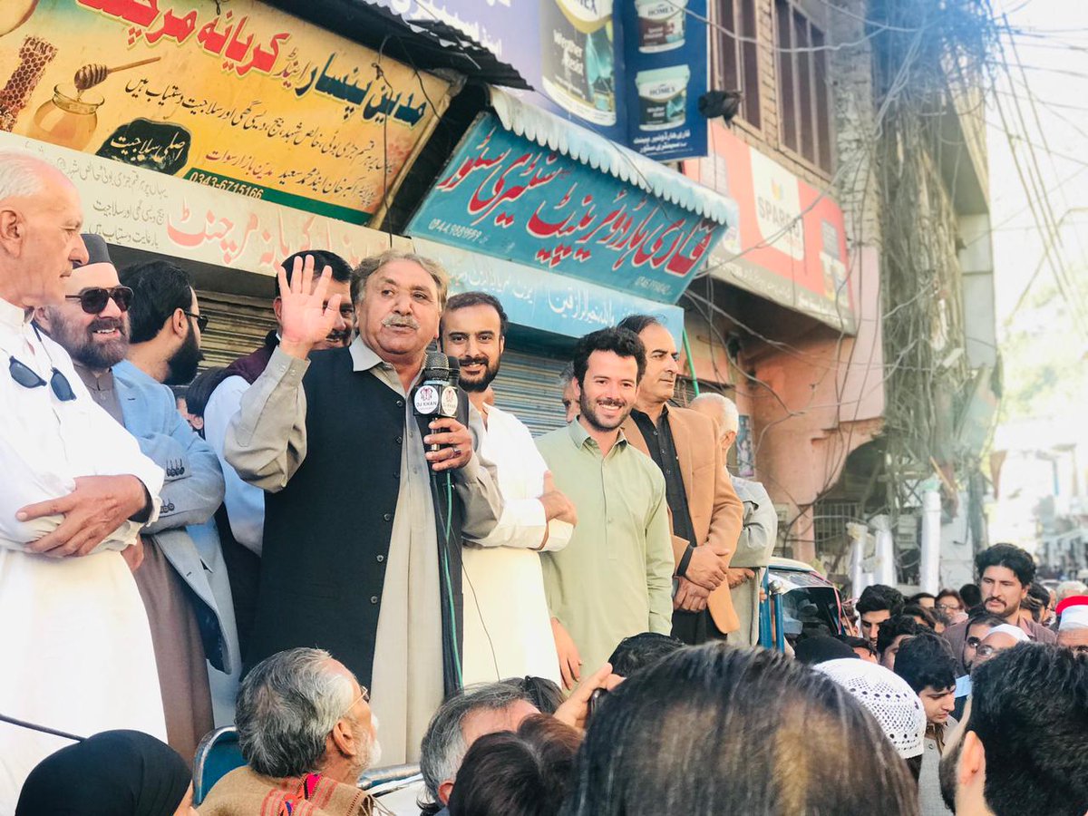 JrQamy's tweet photo. د رياستي دهشتګردۍ ،بهته خورئ او ټارګټ کلنګ خلاف نن سوات مدين کې د سوات قامي جرګې د نظارت لاندې په کاميابه مظاهره د سوات اولس ته مبارکي ورکوو. https://t.co/a0f5aUdZ2g