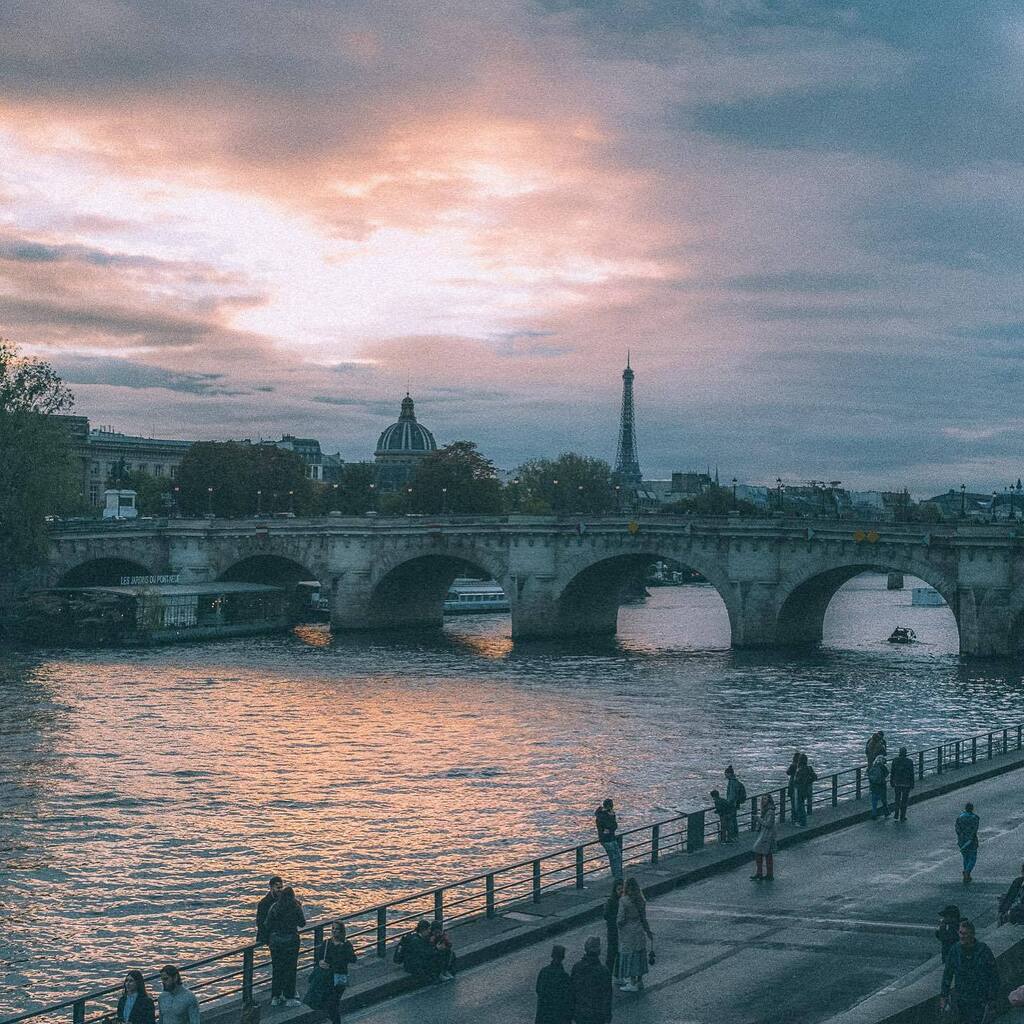 IgalNess's tweet photo. Paris moments #europe #eurotravel #europetravel #parisnight #tagstagram #europe_greatshots #europe_vacations #parisvibes #europe_pics #europe_perfection #europe_ig #europe_tourist #tagstagramer #traveladdict #travellover #europetravels #exploreeurope #tr… https://t.co/xjn6WyYZ5e https://t.co/JgpptuZPYR