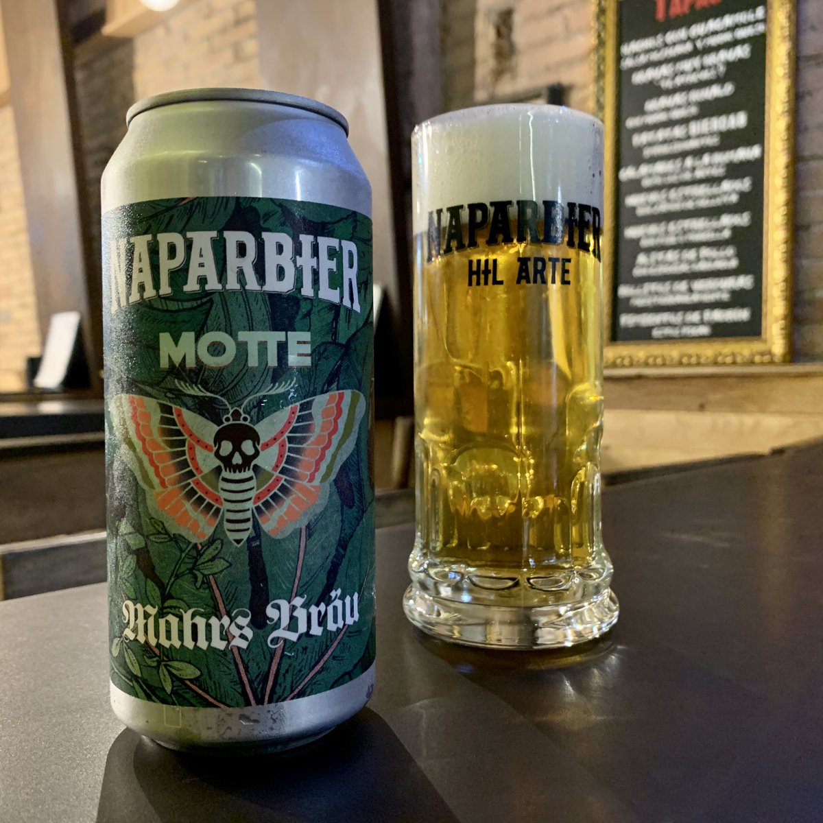 BierCaB's tweet photo. Vuelve la Motte
Colaboración entre Naparbier y Mahrs Bräu
Helles Bock Espectacular!
En nuestro #Tap27 y también en nuestras Tienda Online 👇
https://t.co/p1VdbYoSKL
#Helles #Bock #LocalBeer #Fresh #ShopBiercab https://t.co/ZERNOzCRKL