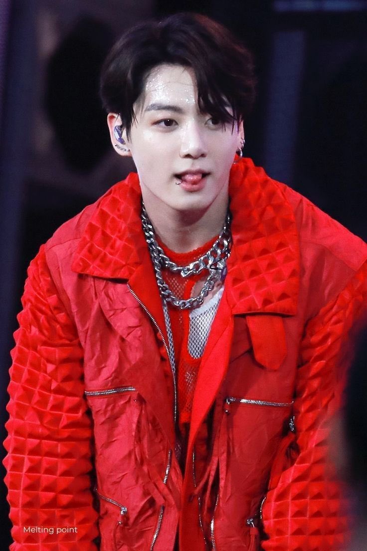 hanbananzz's tweet photo. JK - Red, does it all and does it all well. https://t.co/i1LiEYqAzl