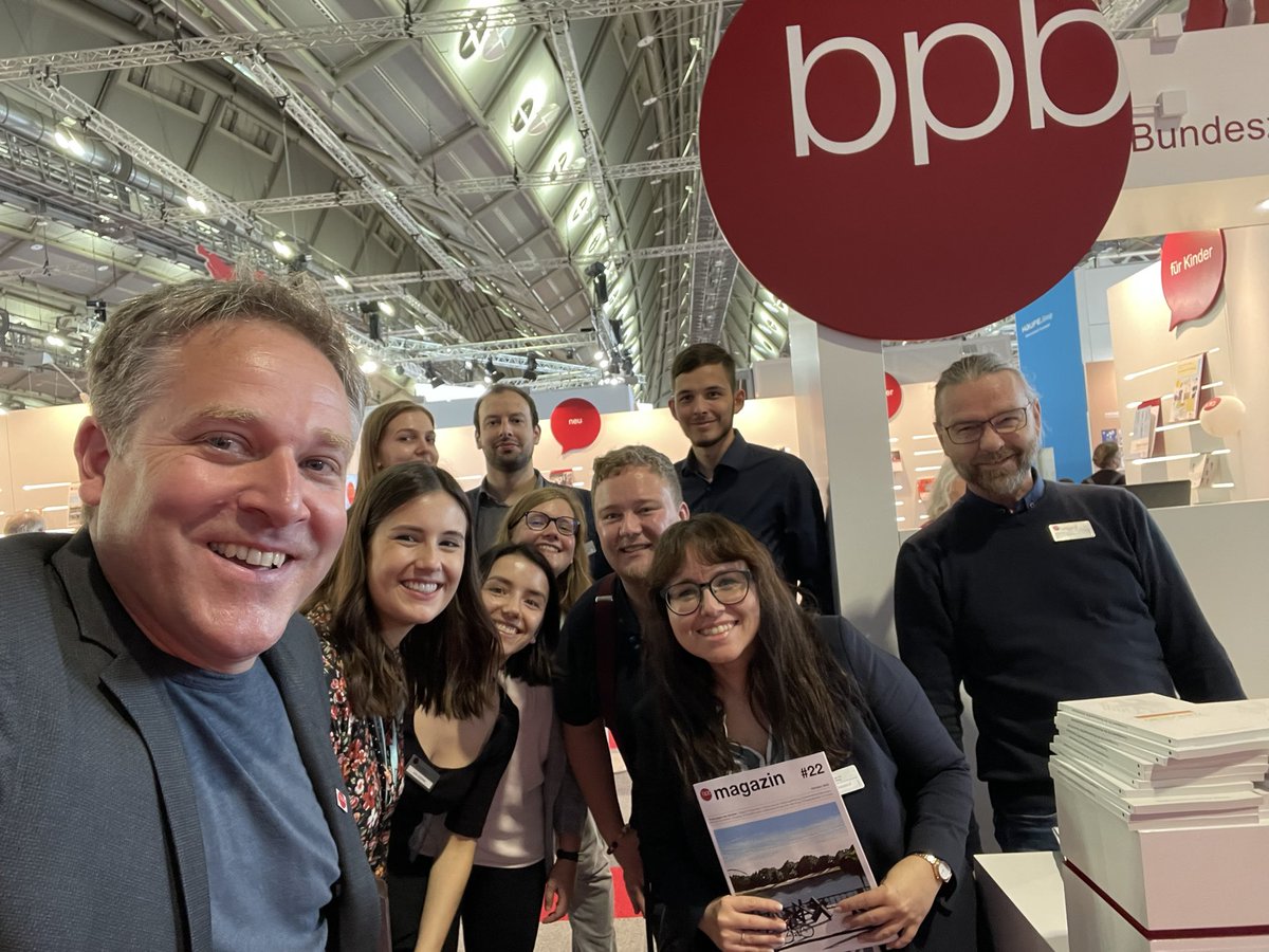 Christoph Biemann <a href="/DieMaus/">Maustria</a>  war schon da. <a href="/NancyFaeser/">Nancy Faeser</a> <a href="/BMI_Bund/">Bundesministerium des Innern</a> war schon da. Wann kommt ihr?! #FBM22 Halle 3.1. Stand E 10 - Wir freuen uns auf euch!