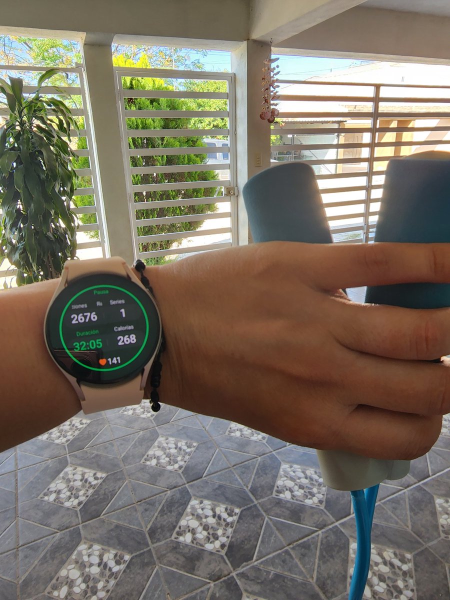 EzthelaCastro's tweet photo. Día 16....último día de esta semana, y con los últimos números de 810 en 30... esperando tener nuevos números la semana que entra 💪🙏
#DiosManda #undiamas #undiamenos  #YoMando https://t.co/BcgtI4P8Tz