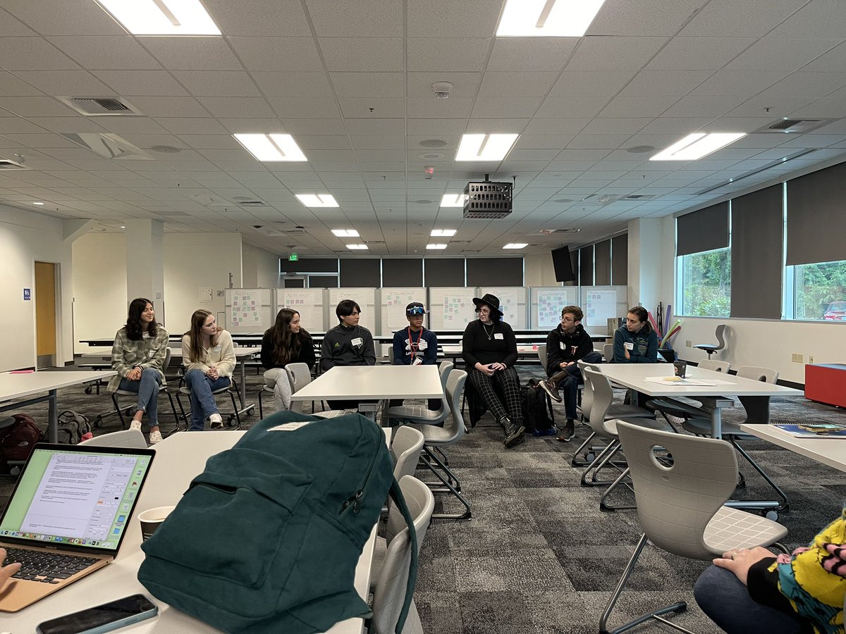 KMThompson24's tweet photo. “You can learn what you want, where you want, when you want. There’s a lot of freedom to grow, not just as a student but as a human.” Mags Thomson, sophomore at Innovation Lab HS in Bothell, WA. Inspiring #MBLC school visit with  @WA_SBE https://t.co/7Yp0pslr3z