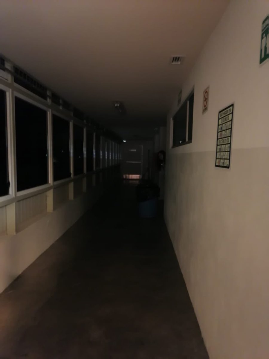 backroomsh's tweet photo. tercer piso diseño gráfico, UNISON https://t.co/Z0LM1LN4Fu