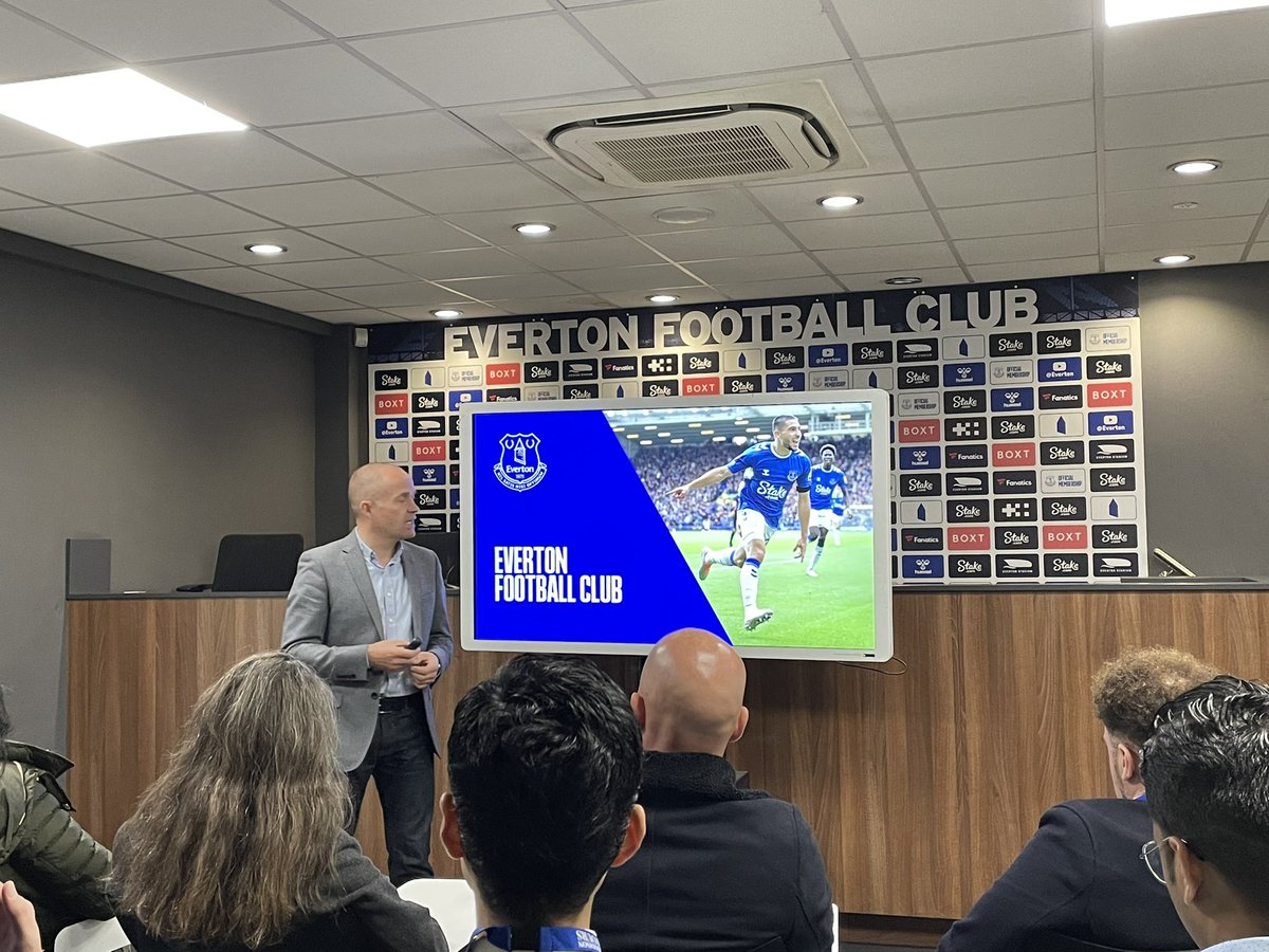 bouguermouhm's tweet photo. Great experience today with @FootballMBA discovering the mythical Goodison Park, home of @Everton. Many thanks to Richard Kenyon for the passionate dive into the club strategy. https://t.co/NYxcDbKKNO