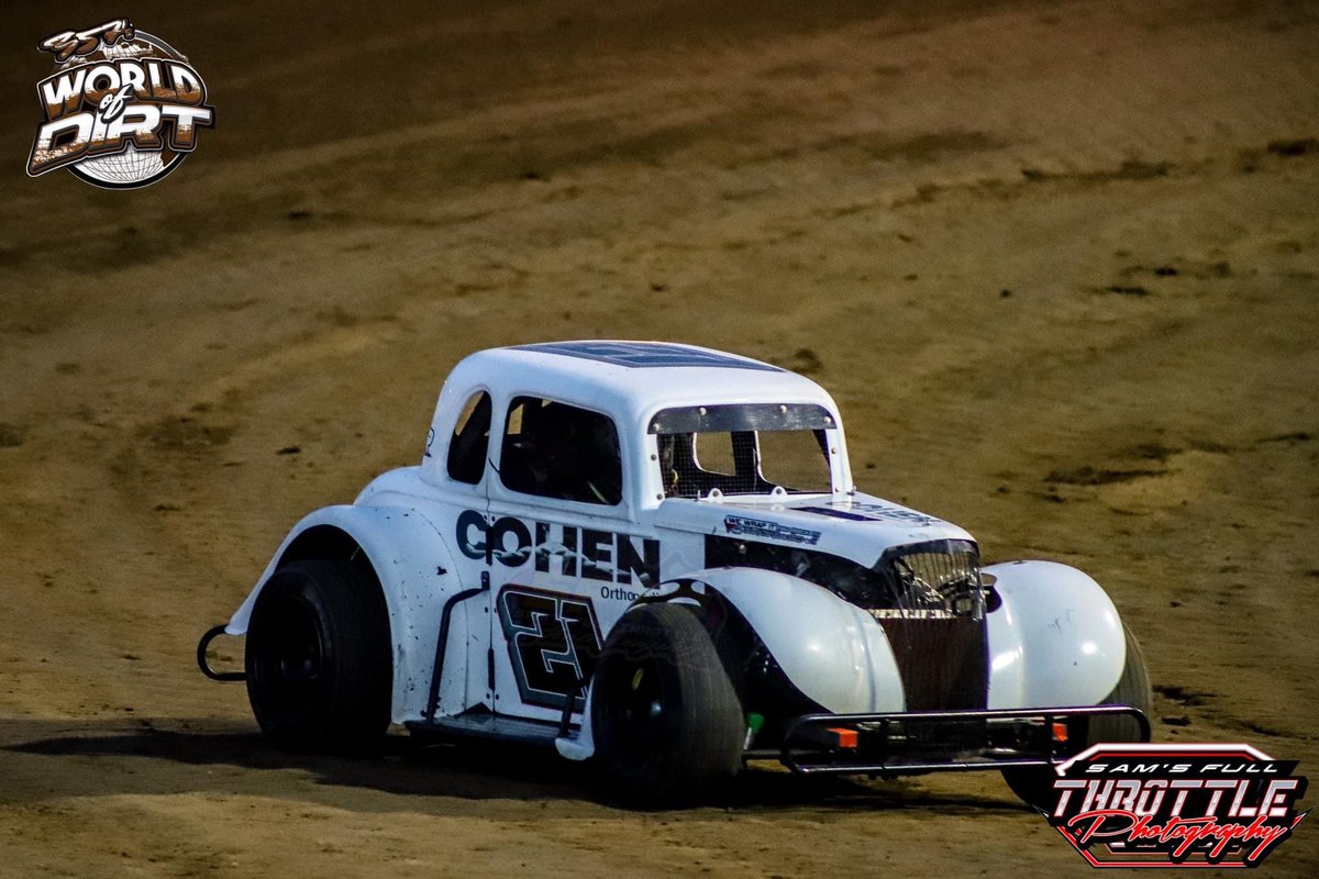 StevenPartin10's tweet photo. @USLegendCars @JordanOBrien140 @MotorsportsJw @BeckhamMalone23 I started the season in Blake Skaggs’ 21 car, to keep continuity through the season my car became 21.

My graphic designer @BPGConline says “would you pick a number and stick with it already?!” And that’s that 😂 https://t.co/dxgiXTWSYX