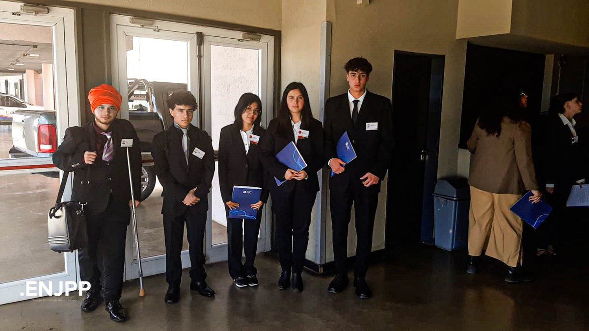 enjpp_edu's tweet image. 🔵Este jueves comenzó el IV Modelo Preuniversitario de las Naciones Unidas, en el que participan estudiantes de diferentes escuelas del país y la Escuela Normal "Juan Pascual Pringles" es anfitriona.

Más información ➡️ bit.ly/3TDKUzq

#LaMixta #ENJPP #ModeloONU #Debate