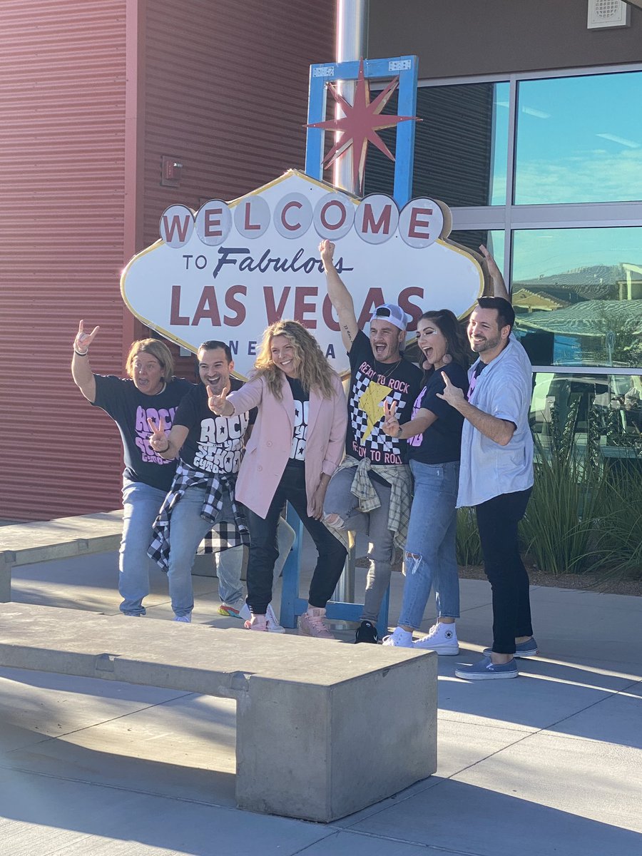 ccsd_eod's tweet photo. Rock Your School is here! The team from GYTO are helping to “rock” Tyrone Thompson ES! #Getyourteachon #CCSDRocks #TTES #1forkids @ClarkCountySch #BeGreaterTogether @ccsd_lpld @CCSD_PLE @TeamCCSD #GetYourTeachOn https://t.co/8DvCX5Y5vC