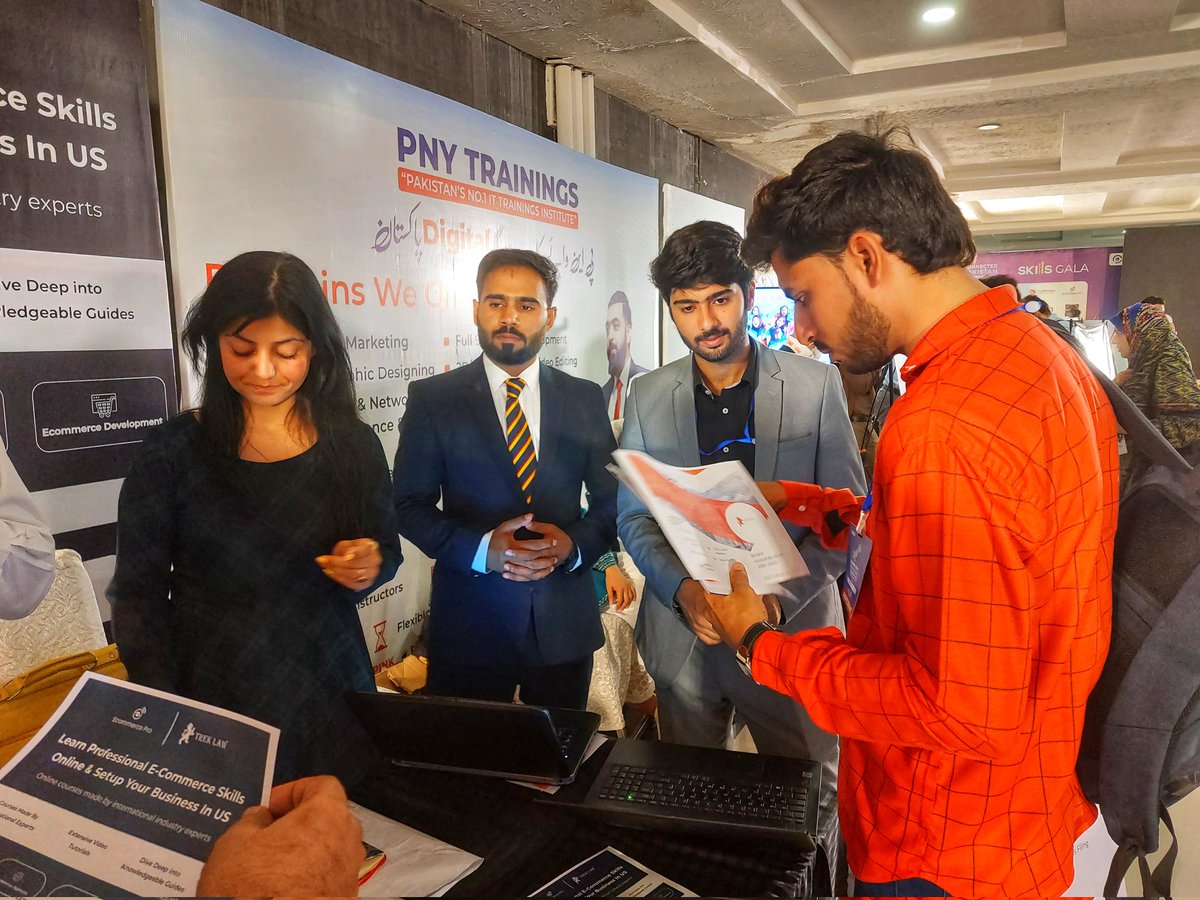 usmanrazajolaha's tweet photo. Ecommerce Pro team, in collaboration with Trek Law teams, is available at CPC. Come and meet us at Skills Gala to be an Ecommerce Pro and set up your company in the US.
#ConnectedPakistanConference https://t.co/oLryZZ1VPt