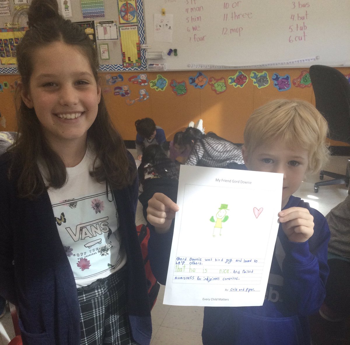 Hilton_MRK's tweet photo. We love what the grade 5/6’s and grade 1/2’s were able to create together!! @downiewenjack @tmdenomme @gorddownie @LDCSB #secretpathweek #dosomething https://t.co/4EpgpxLUBZ