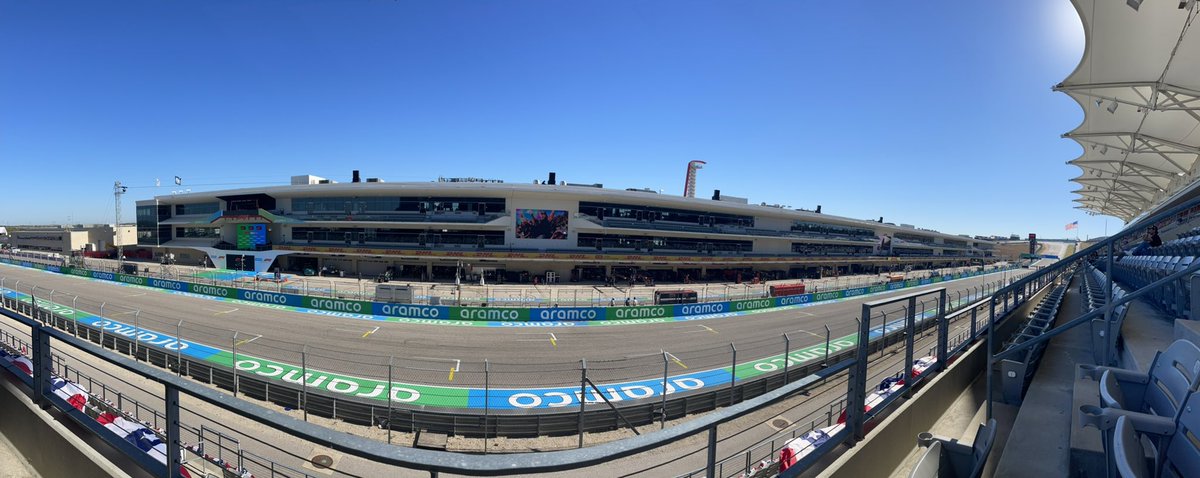 GNGRhino's tweet photo. Made it @F1 @COTA https://t.co/GaUdmYotym