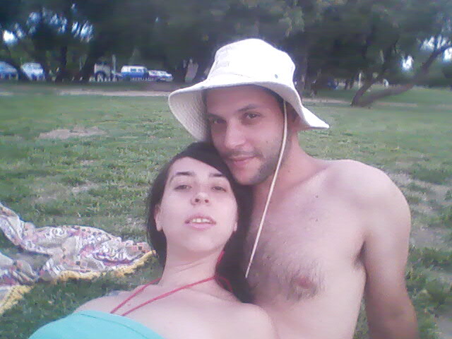 LeoBNok's tweet image. #AdoptenNiñesGrandes 
Yael y yo nos conocimos en los pasillos del Carrefour San Lorenzo, en CABA. Allá por julio del 2007. Que frío mamita! Ella trabajaba de promotora y yo era parte del equipo de mantenimiento del super