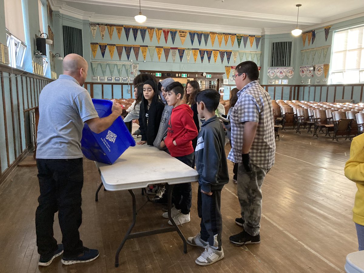 energykath's tweet photo. Dana, Craig &amp; Waste Reduction Group’s Rosalind, Natisha &amp; Angela getting students excited about recycling and how to waste less @PrinceEdwardPS  @Mrs_hamzology @gecdsbpro @fighting_island https://t.co/NcwzwAk8gV