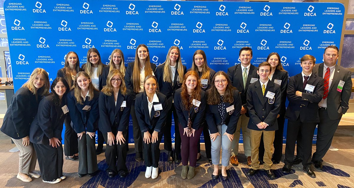 OconeeDeca's tweet photo. OCHS is in full force at the Georgia DECA Fall Leadership Conference!  Conference Accolades: 12 Statesman Award Winners, 50+ Membership Recognition, 100+ Points earned in Chapter Campaign and much more! #WeAreOne #GADECA #GetTheEdge https://t.co/ppWdqcDBxc