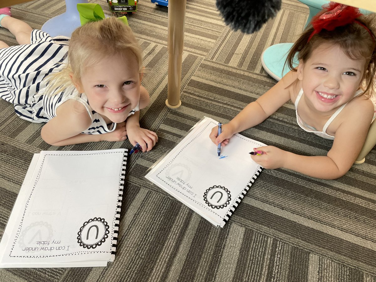 Letter ‘U’ says: I can color under the table! <a href="/CCLSChargers/">CCLS - St. Louis</a>