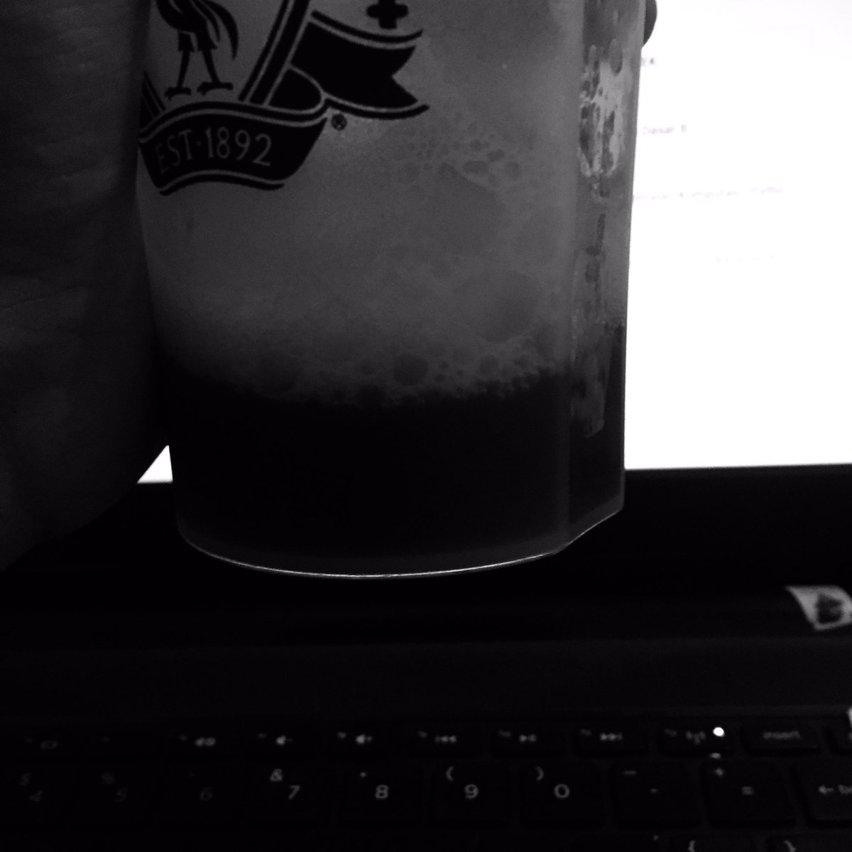 _SECTUMS3MPRA's tweet image. pemuda butuh kopi #progresif #reformasi