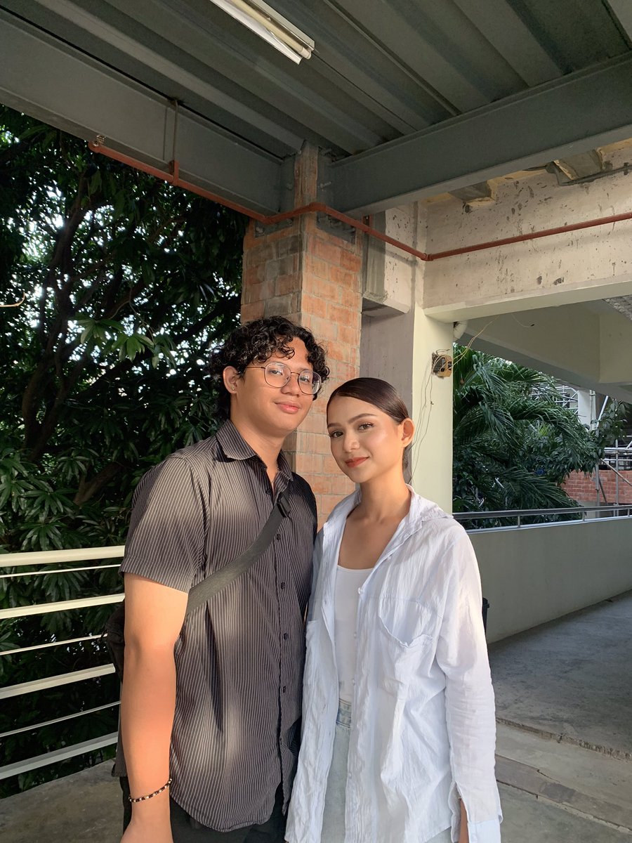 deliancabreraa's tweet photo. Jhs-shs-college                                                    Same person🤍 https://t.co/dEqFX651Ff