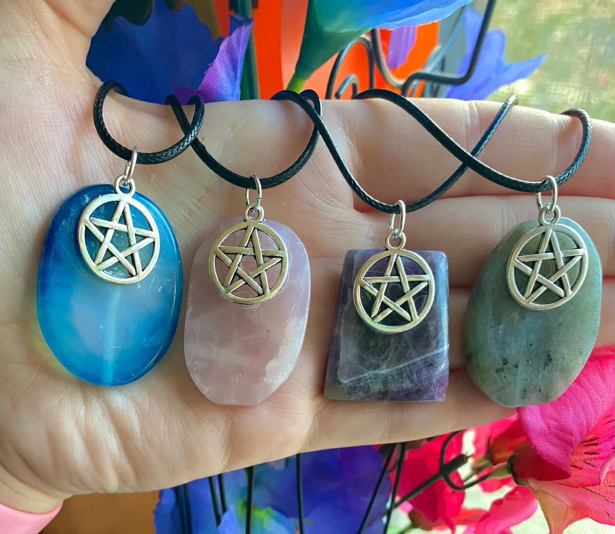 Show some love to a woman owned small business today and snag yourself a cute necklace! ✌️🌈

All items are 30% off + FREE US SHIPPING when you apply code SPOOKI at checkout! 👻 🥰
merikurocreations.bigcartel.com