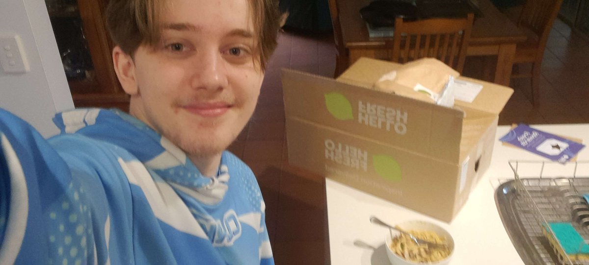 ClarkyFromAU's tweet photo. Want to add more flavor to your weekly meal choices? I am excited to announce that my first HelloFresh order was a 10/10! Use coupon code "HFCLARK" to get up to $140 off your first boxes #ad #hellofreshAU #hellofresh https://t.co/wrW29DvXLR