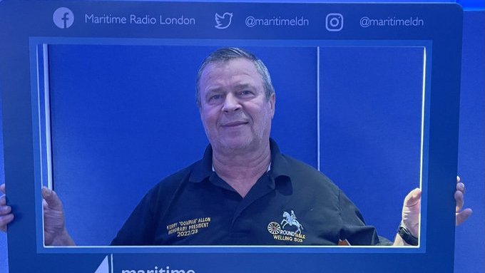 The #fireworks are back at Danson Park on 5th November - Kerry from <a href="/Welling503/">Welling Round Table</a> has been in to tell us all about the planning that goes into it, and what you can expect on the night. Find out more at dansonparkfireworks.co.uk/tickets.html
#BabyImAFirework <a href="/danson_firework/">DansonPark Fireworks</a>