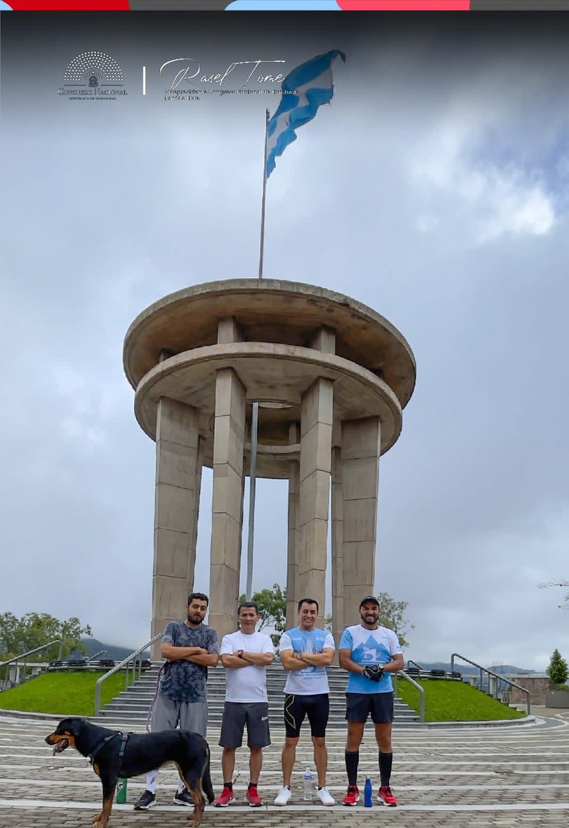 raseltome's tweet photo. Excelente rutina de ejercicio matutino con el atleta @RonaldQuinteroHN en el parque del Cerro Juana Lainez  en la ciudad de Tegucigalpa, ayer fue condecorado en el @Congreso_HND y tiene mucho entusiasmo, siempre ha mantenido la identidad nacional y tiene muchos proyectos. Éxitos. https://t.co/AKYpOZ38el