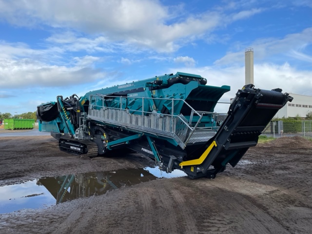 OrdigaDe's tweet photo. 🚜 Passende Baumaschinen findet Ihr auf https://t.co/hYwliJggFc https://t.co/ZHAyztNFwD
