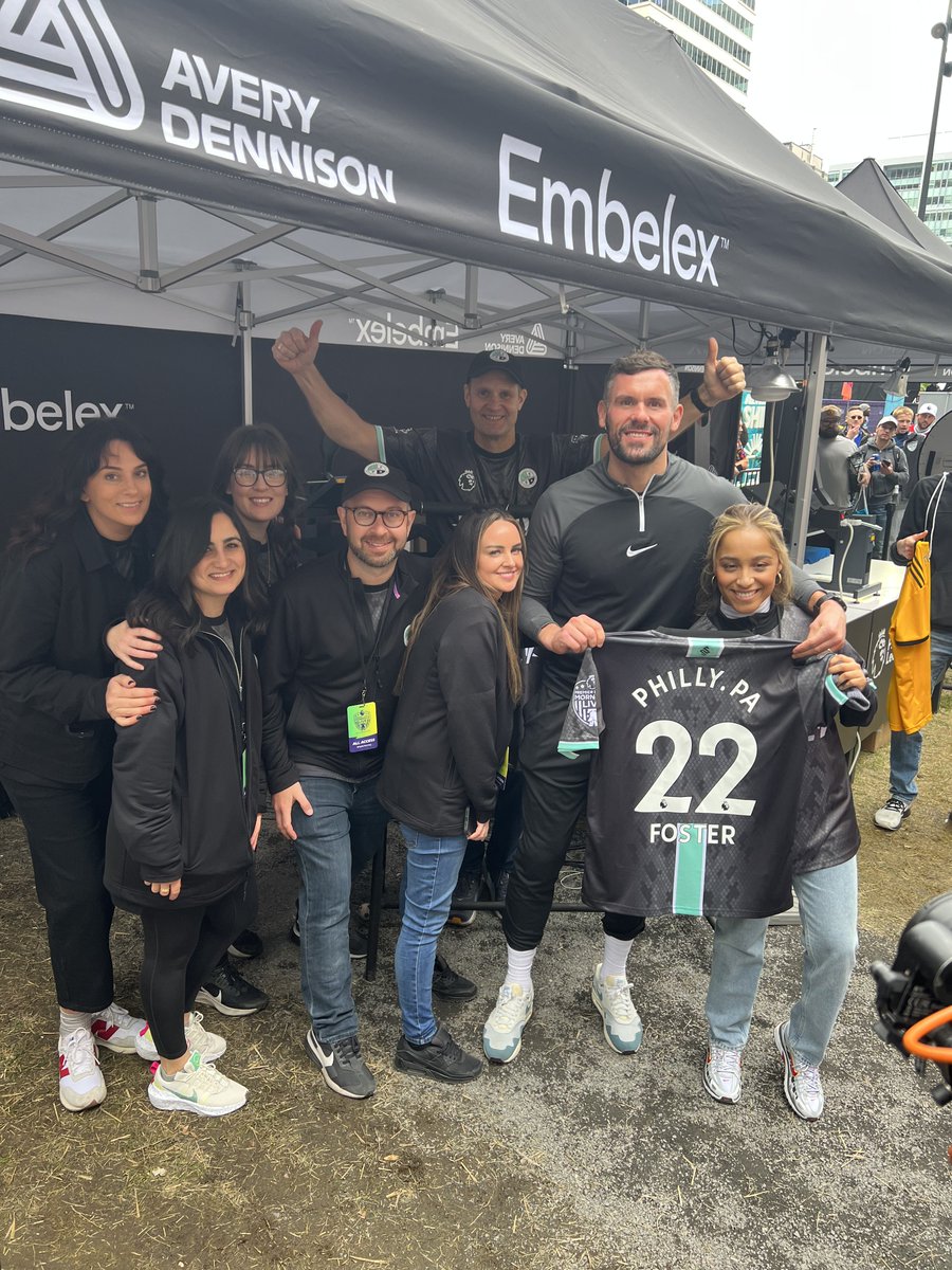 digisportsmgmt's tweet photo. Was great to be out in Philly last week with our client @AverydennisonTS at the @nbc @PLinUSA Mornings Live event, applying free names and numbers, giving away our limited-edition Philly shirts, and chatting to fans and legends 🇺🇸⚽️ https://t.co/fbGtyOE1jJ