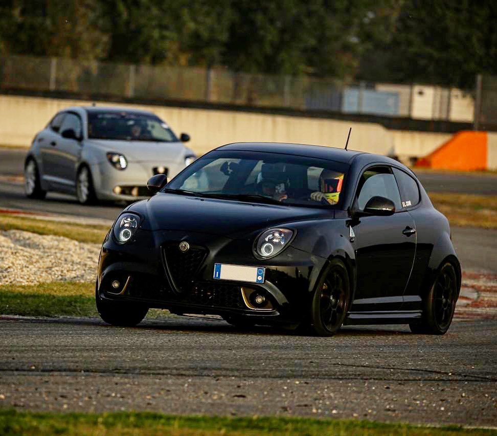 Race Mode 🍀🚀🏁 <a href="/AlfaRomeoIT/">Alfa Romeo Italia</a> <a href="/alfa_romeo/">Alfa Romeo</a> • #AlfaMiToClubMilano