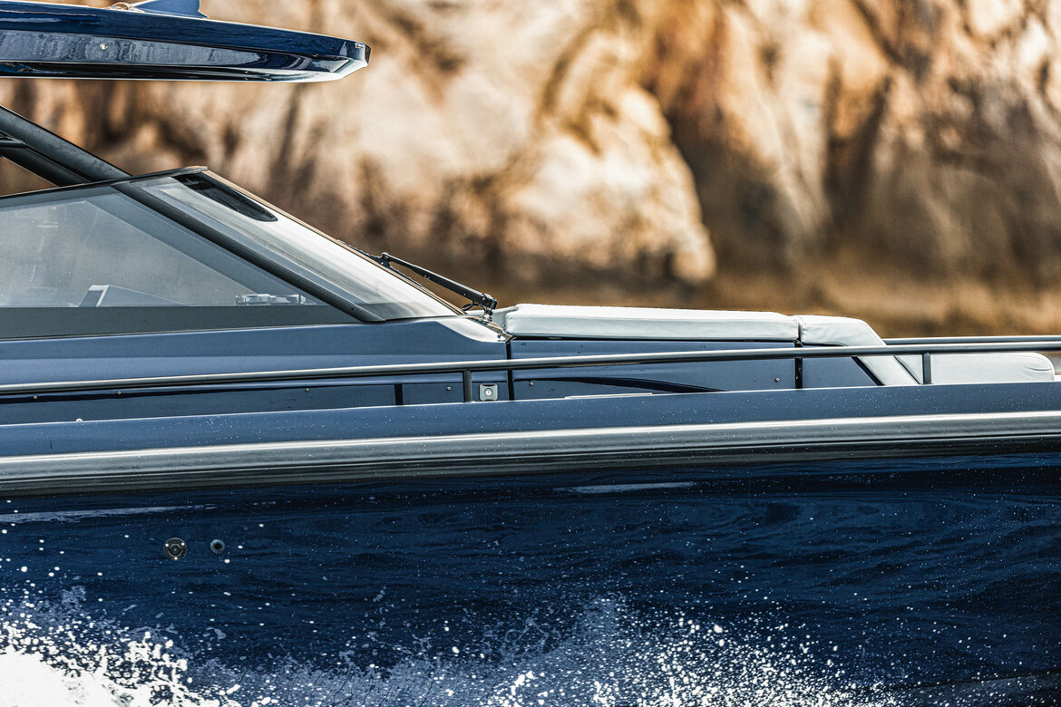 flibsofficial's tweet image. The BRABUS Shadow 900 Deep Blue Signature Edition is making an appearance at #FLIBS2022 😍 Experience her beauty first-hand at the @NauticalVentures Convention Center booth!
.
@MercuryMarine #BrabusMarine #Shadow900 #BrabusShadow #FLIBS