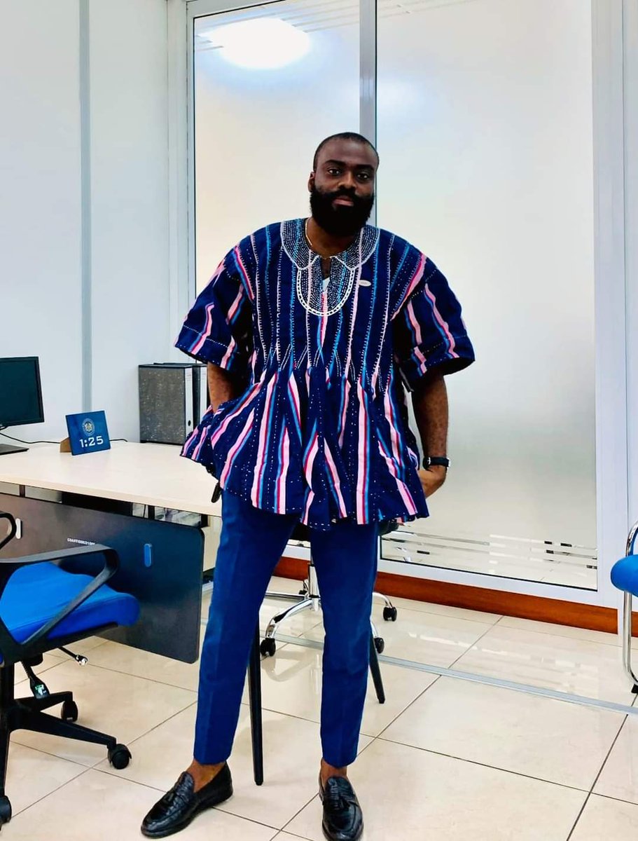 AfricaFactsZone's tweet image. Ghanaian traditional attire known as smock.  It is said to be the most popular traditional attire in Ghana.