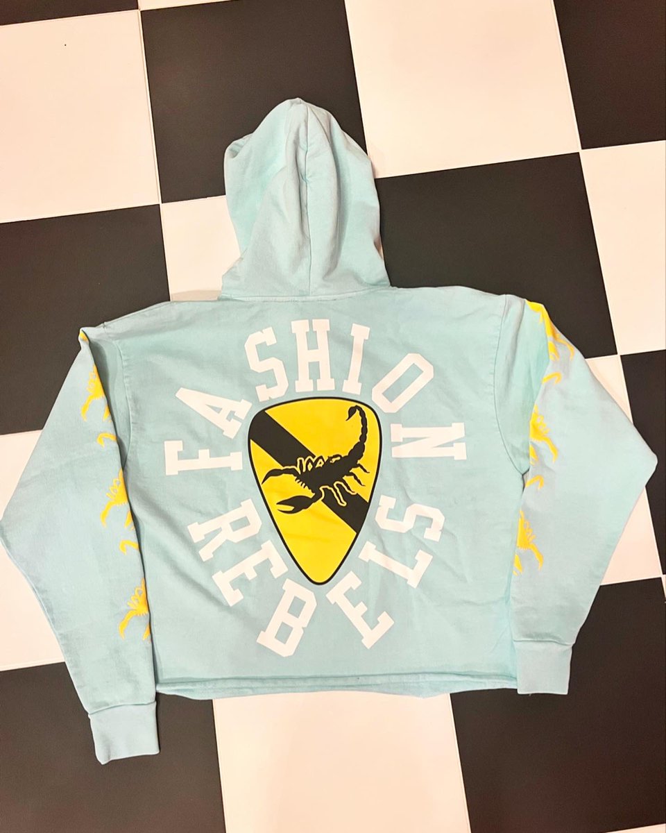 WESTSIDEGUNN's tweet photo. ๐ฅ๐ฅ๐ฅ๐ฅ๐ฅ๐ฅ
https://t.co/tuiyrsV73I
The ILLEST HOODIE EVER MADE ๐ผ๐ฆ #GXFR #LIZ2 #LUXURY #TIFFANY https://t.co/PerNXPaj5W