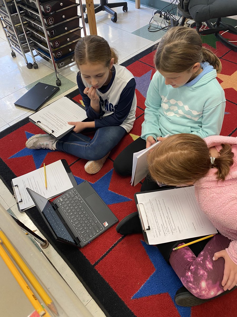 MrsSheroff's tweet image. Peer editing our personal narrative stories!📓