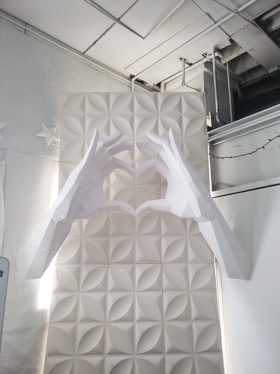 Here a couple of <a href="/DrMello225/">Dr.Mello</a> sculptures that he has built in the past. He is looking to add physical sculptures and digital projection together to create environmentally responsive #artwork. #algofam #algofamily #nextlevel #projectionmapping #projectionart